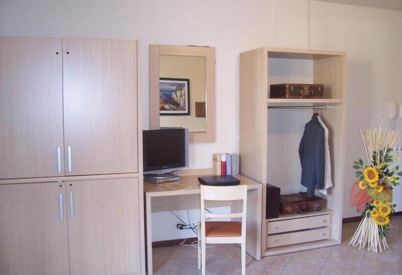 酒店 Ristorante Tre Leoni