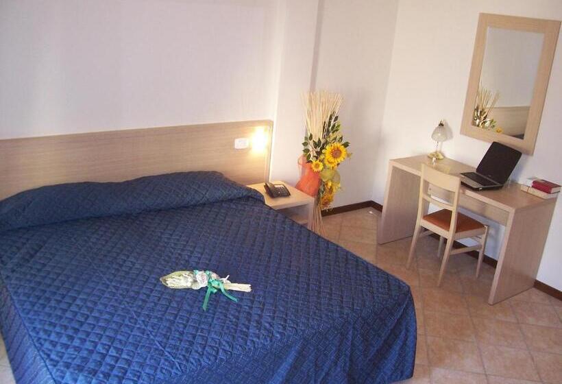 酒店 Ristorante Tre Leoni