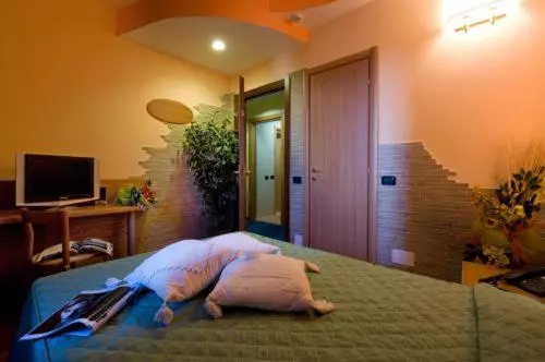 בית מלון כפרי Ristorante Tre Leoni