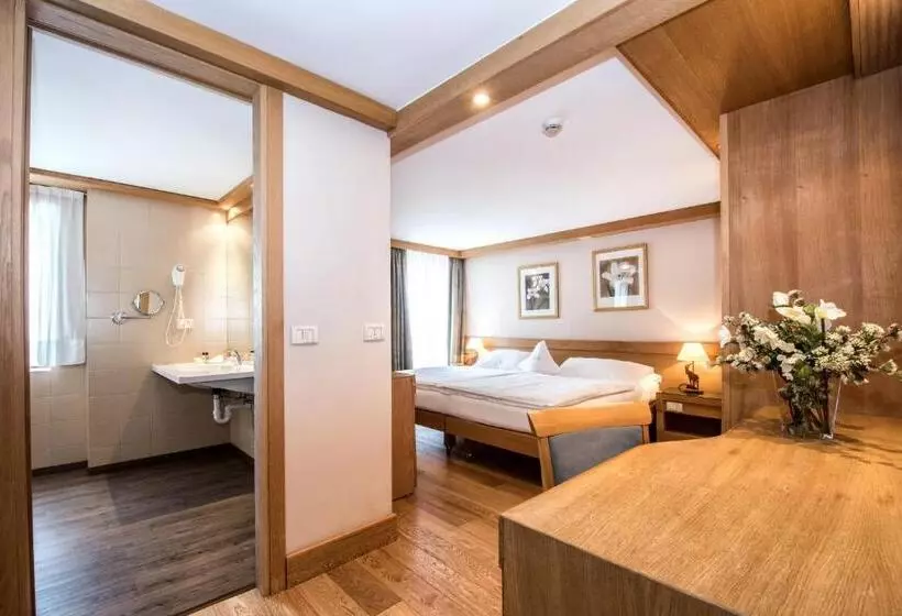 ホテル Sertorelli Sport