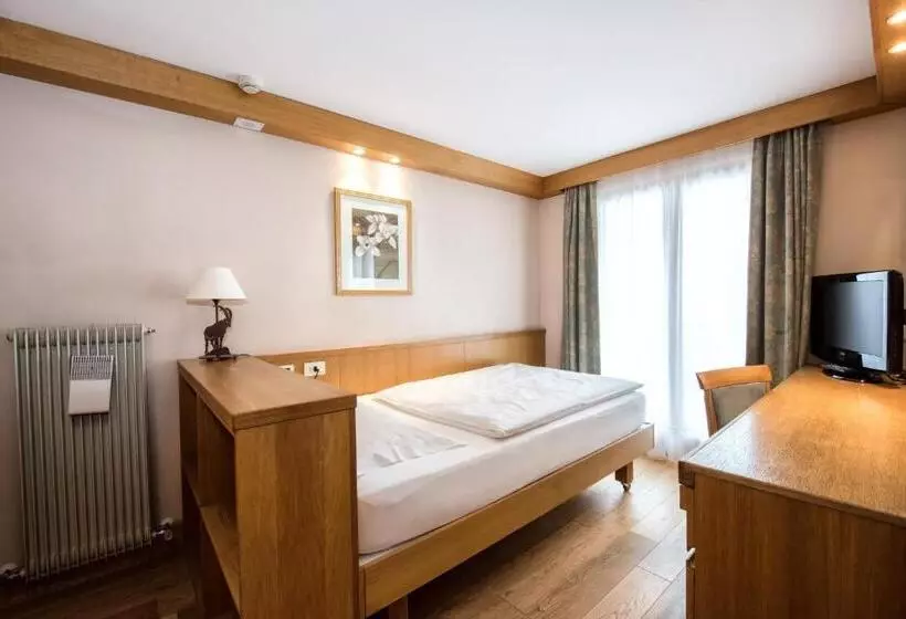 ホテル Sertorelli Sport