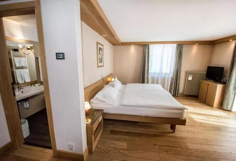 ホテル Sertorelli Sport