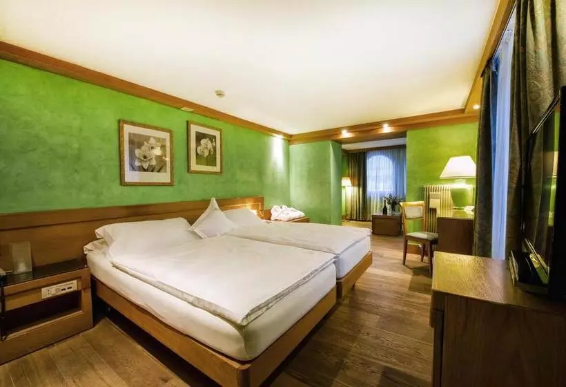 ホテル Sertorelli Sport