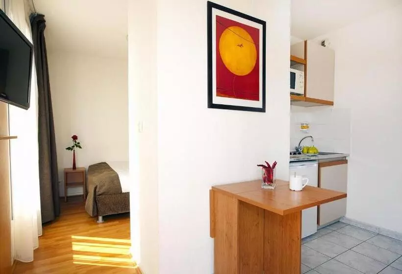 هتل Séjours & Affaires Nantes La Beaujoire