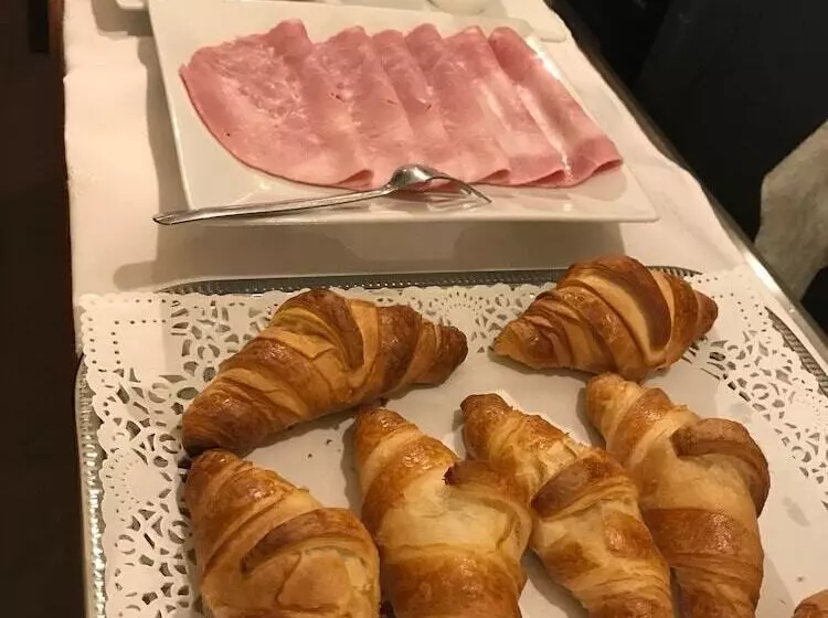 בית מלון כפרי Street Art