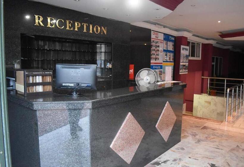 פנסיון Ares City