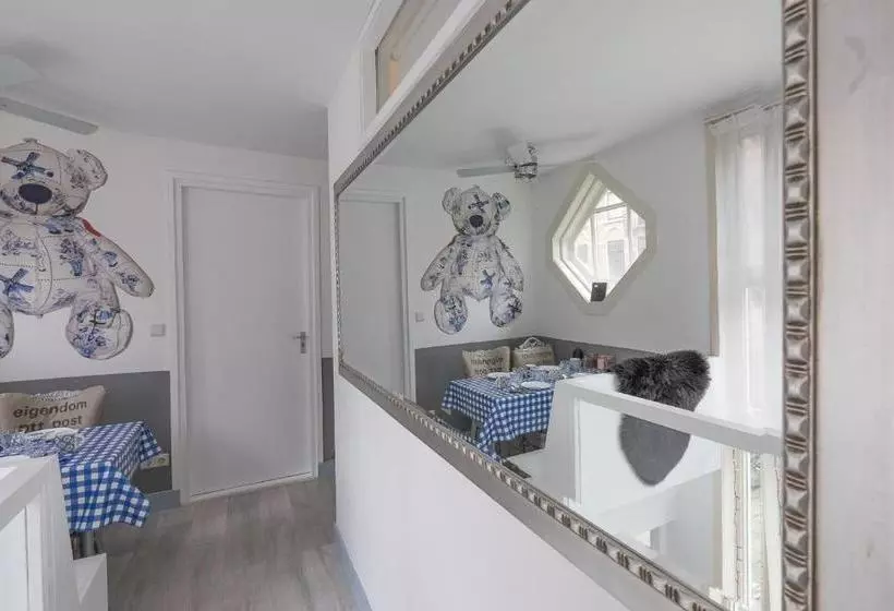 A Bed & Breakfast Flynt