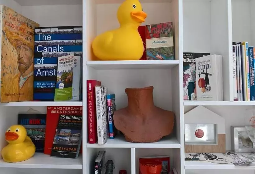 A Bed & Breakfast Flynt