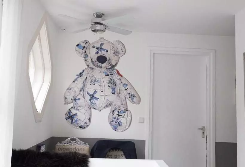 A Bed & Breakfast Flynt