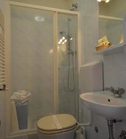 هتل Albergo Marin