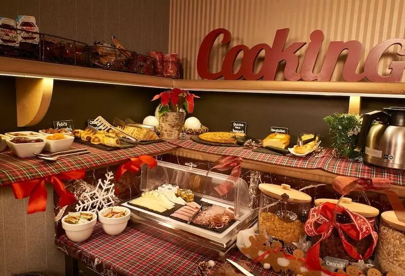 Отель Alexandra