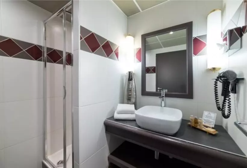 Отель Alexandra