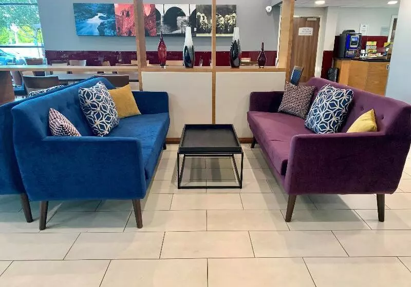 Отель Days Inn Wetherby