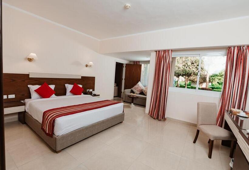 هتل Golden Beach Resort