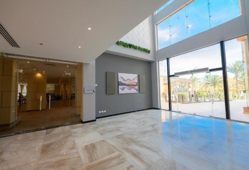 هتل Golden Beach Resort