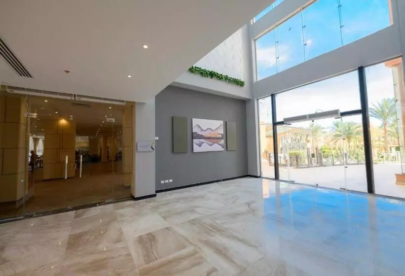 هتل Golden Beach Resort