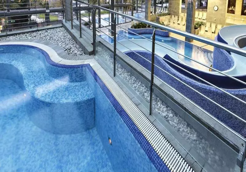 בית מלון כפרי Jadran  Sava S & Resorts