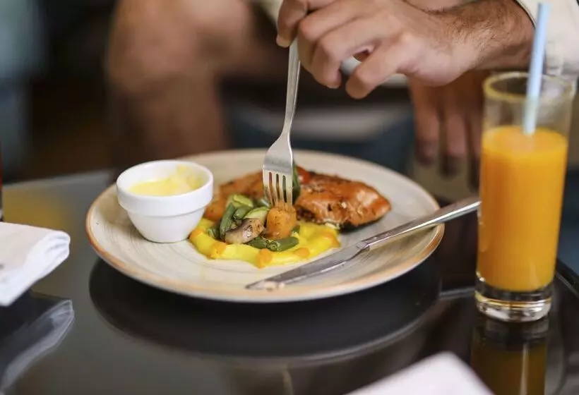 Kempinski Nile Hotel, Cairo