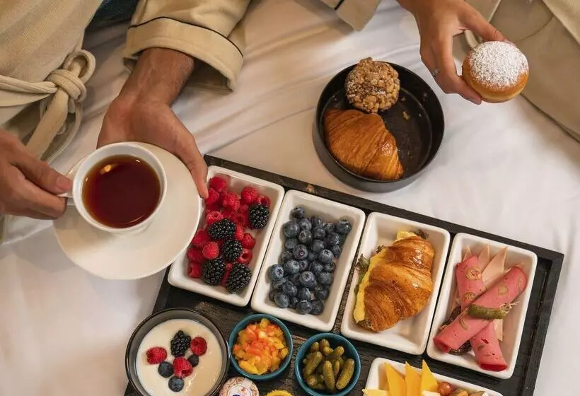 Kempinski Nile Hotel, Cairo