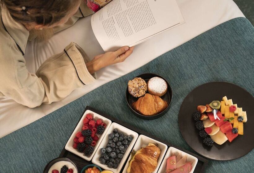 Kempinski Nile Hotel, Cairo