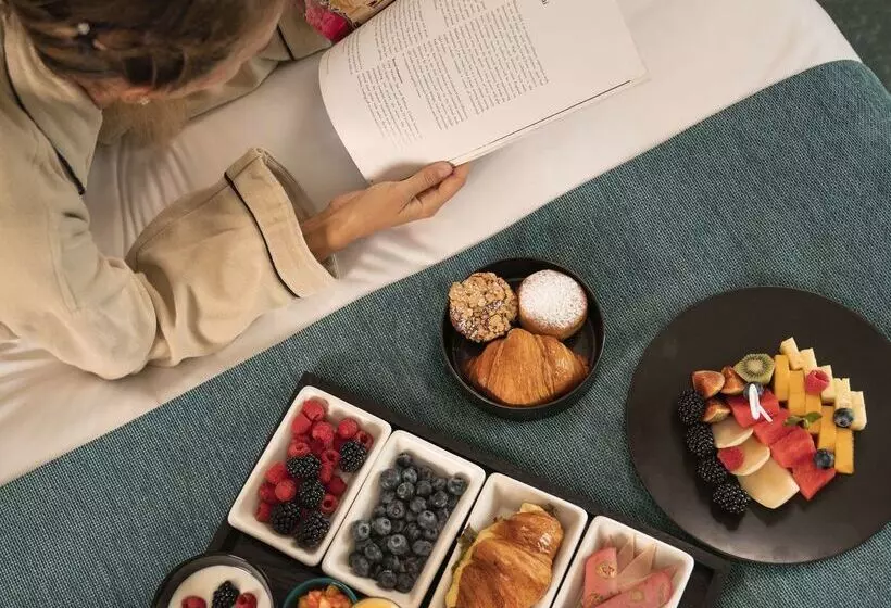 Kempinski Nile Hotel, Cairo