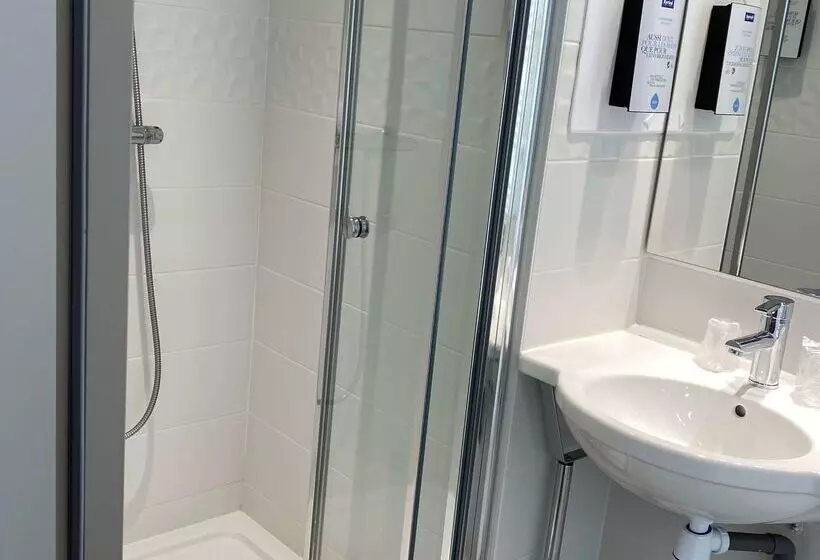 Отель Kyriad Quimper Sud