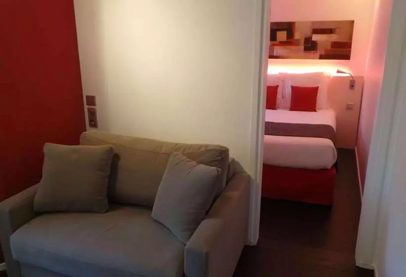 Отель Kyriad Quimper Sud