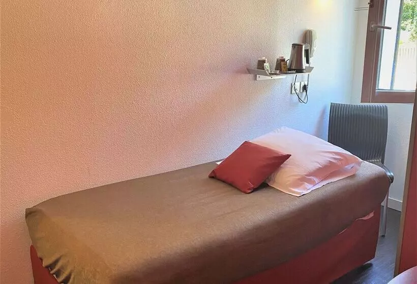 Отель Kyriad Quimper Sud