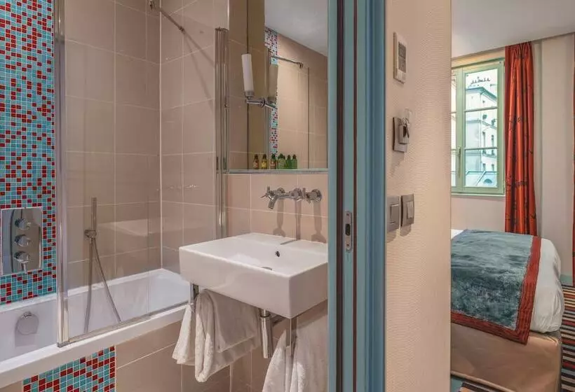 Hotel Le Petit Paris