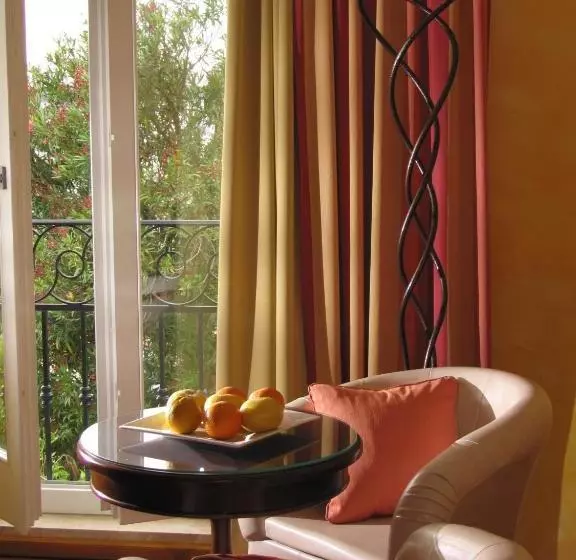 هتل Mare Mare Suites