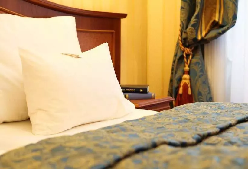 호텔 Pension Opera Suites I Self Check In