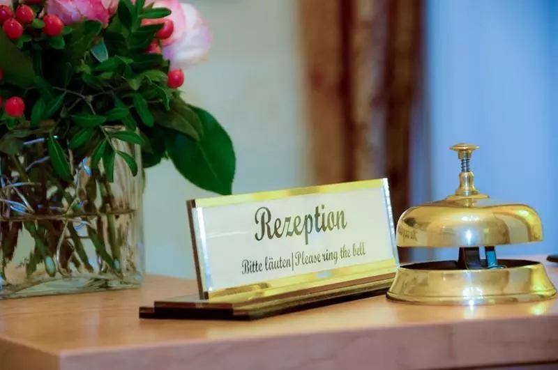 호텔 Pension Opera Suites I Self Check In