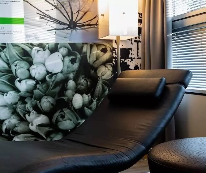 هتل Qbic Amsterdam Wtc