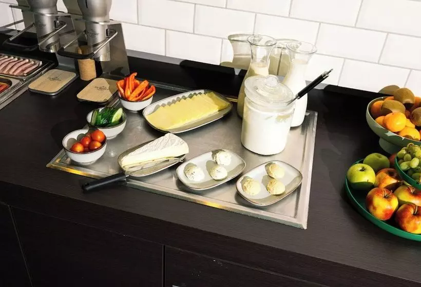 هتل Qbic Amsterdam Wtc