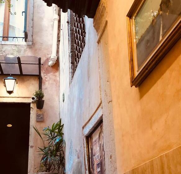 هتل San Lio Tourist House