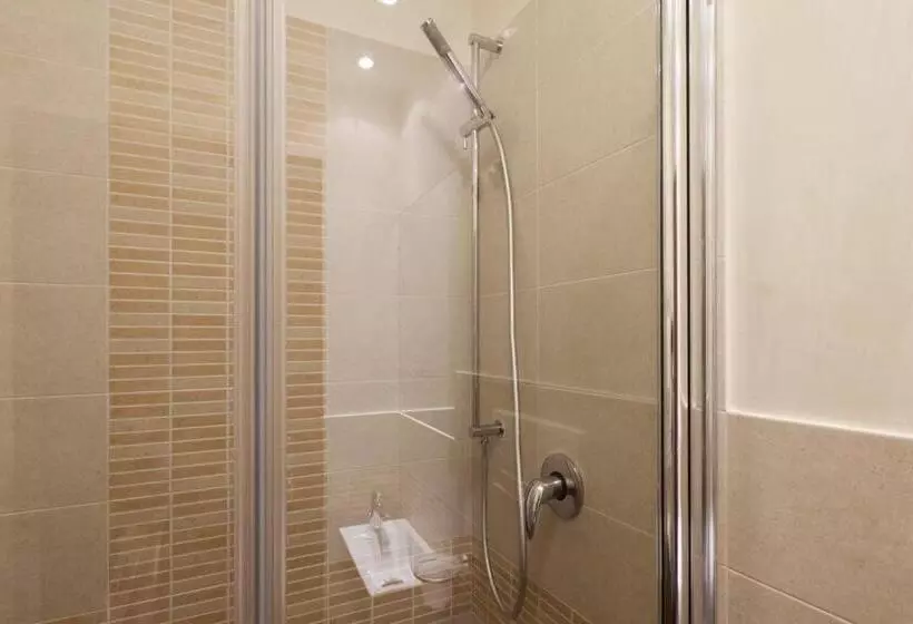 هتل San Lio Tourist House