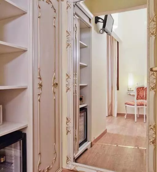 هتل San Lio Tourist House