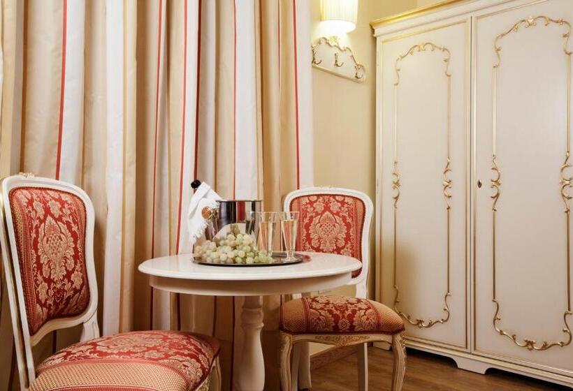 هتل San Lio Tourist House