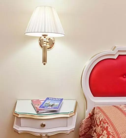 هتل San Lio Tourist House