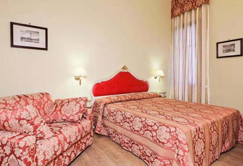 هتل San Lio Tourist House