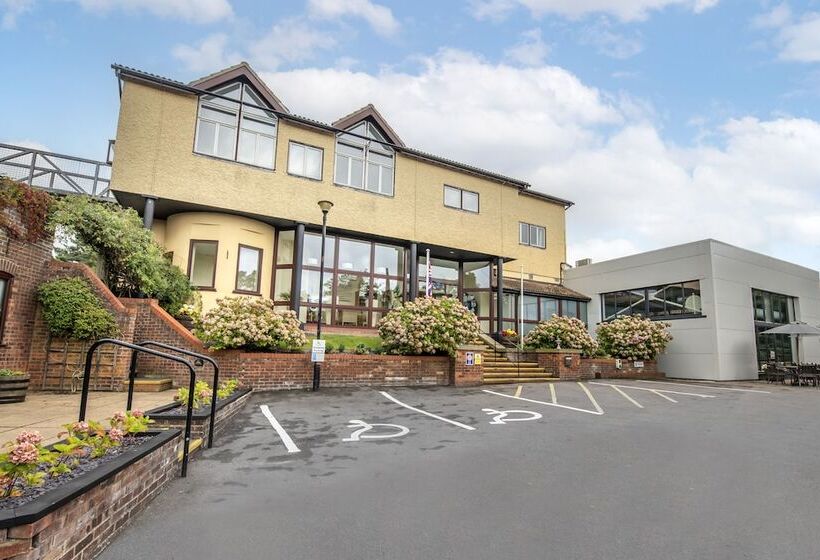 Hotel Cromer Country Club