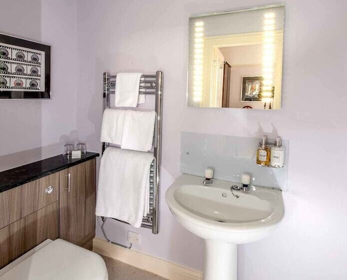 فندق Ees Wyke Country House