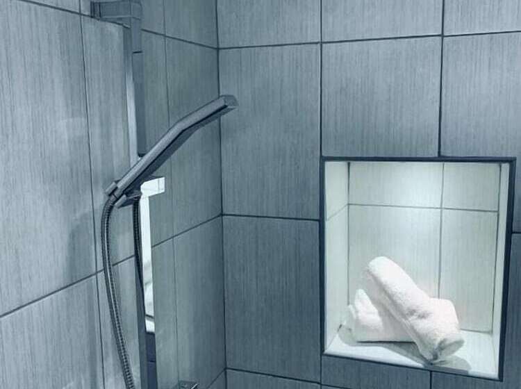 فندق Fairways Lodge & Leisure Club