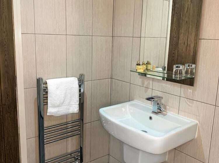 فندق Fairways Lodge & Leisure Club