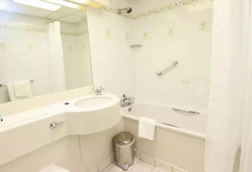 ホテル Fairways Lodge & Leisure Club