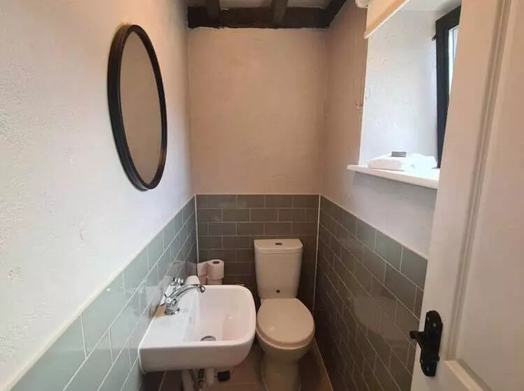 فندق King S Arms