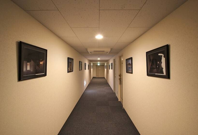 Sakura Hotel Hatagaya