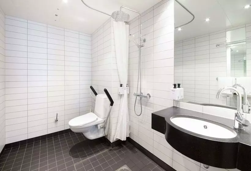 هتل Scandic Grensen