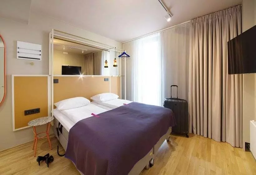 هتل Scandic Grensen