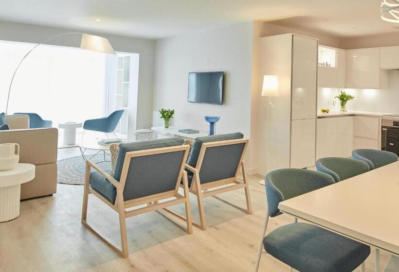 Отель St Moritz